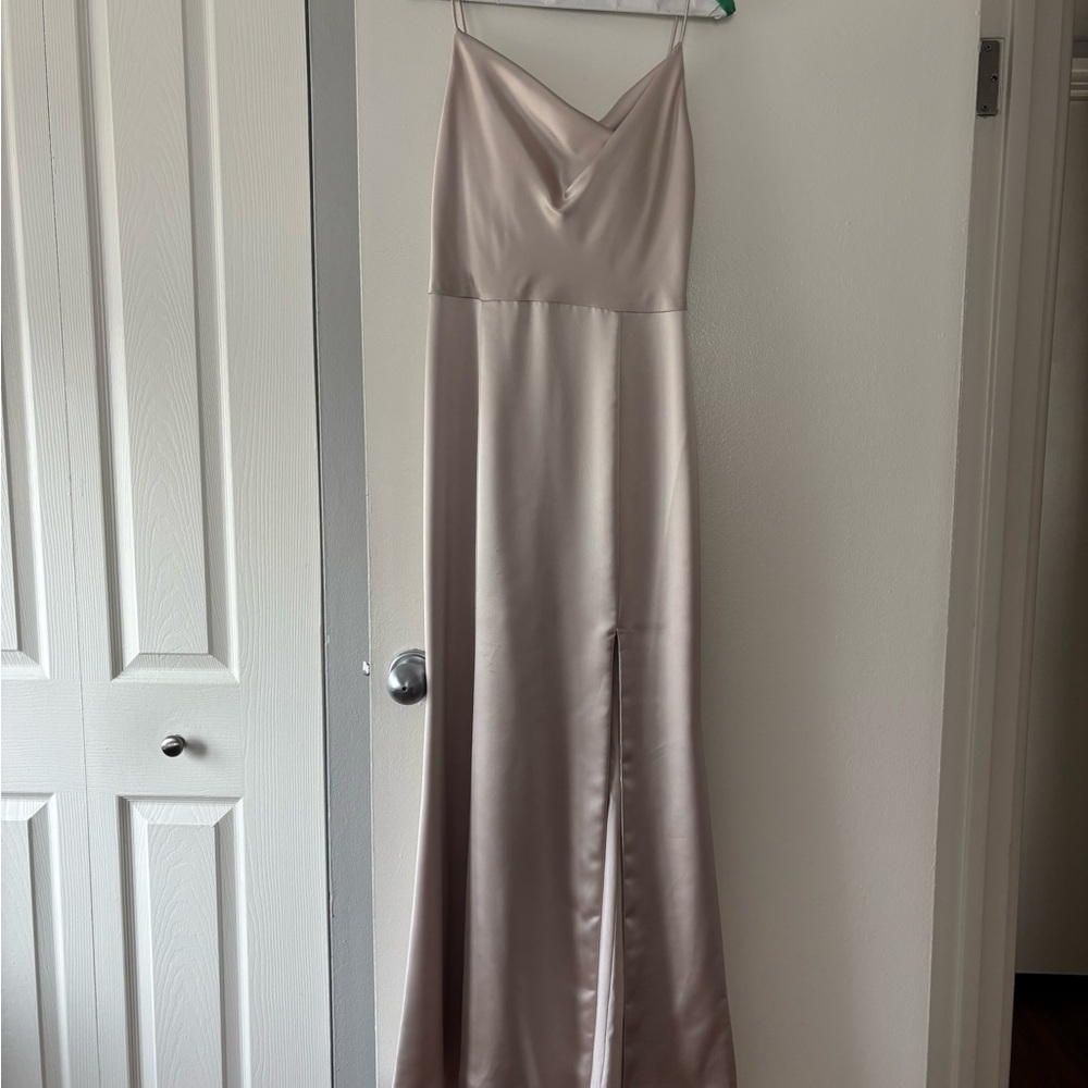 Amsale Cream Maxi Dress Timeless Elegance